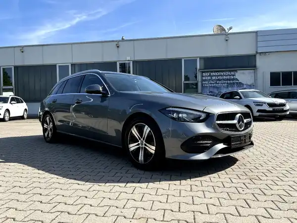 MERCEDES-BENZ C 220 (5/27)