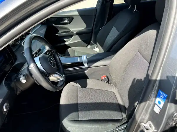 MERCEDES-BENZ C 220 (9/27)