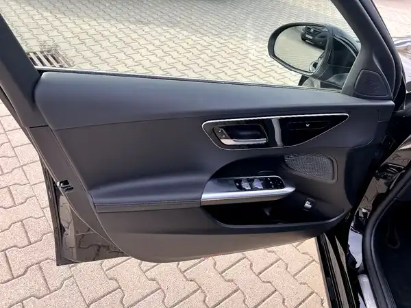 MERCEDES-BENZ C 200 (10/27)