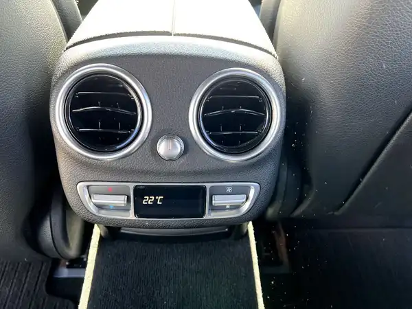 MERCEDES-BENZ C 250 (19/29)