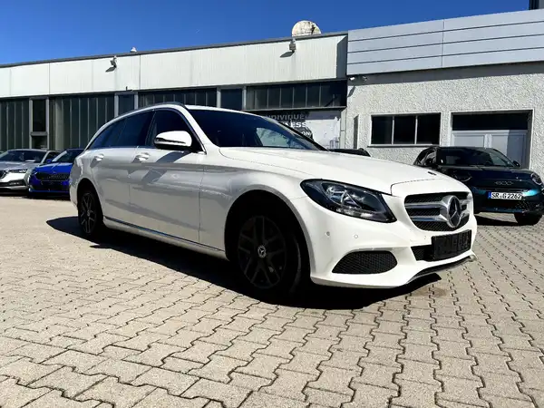 MERCEDES-BENZ C 250 (4/29)