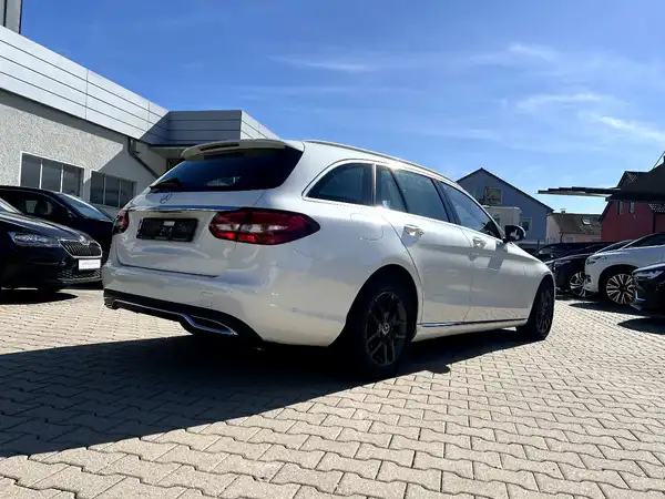 MERCEDES-BENZ C 250 (5/29)