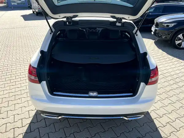 MERCEDES-BENZ C 250 (7/29)