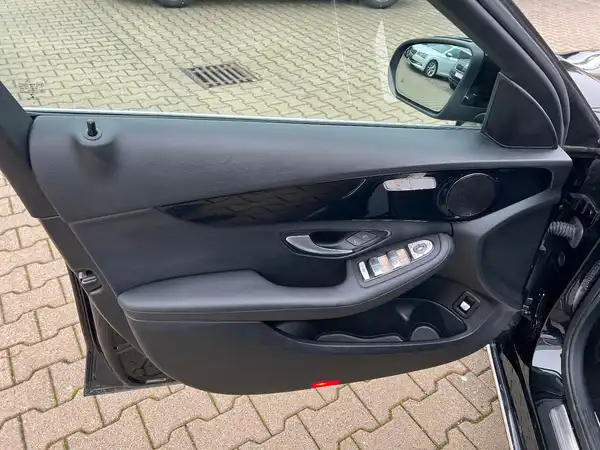 MERCEDES-BENZ C-KLASSE (11/28)