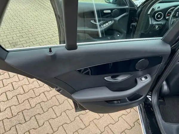 MERCEDES-BENZ C-KLASSE (12/28)