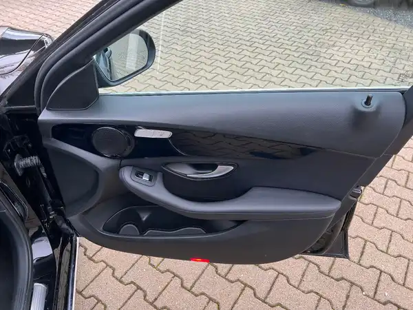 MERCEDES-BENZ C-KLASSE (21/28)