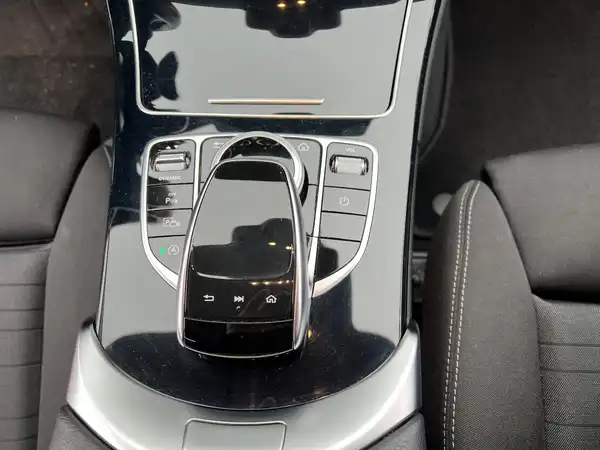 MERCEDES-BENZ C-KLASSE (24/28)