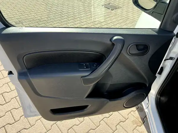 MERCEDES-BENZ CITAN (16/25)