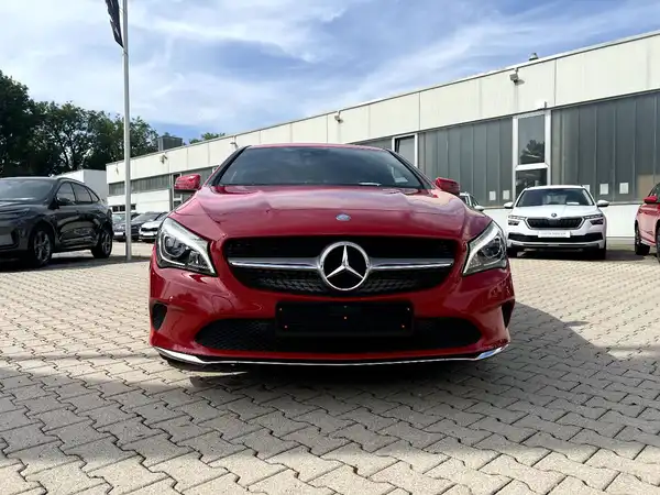 MERCEDES-BENZ CLA (6/28)