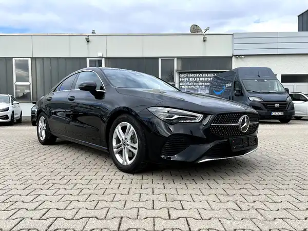 MERCEDES-BENZ CLA (5/27)