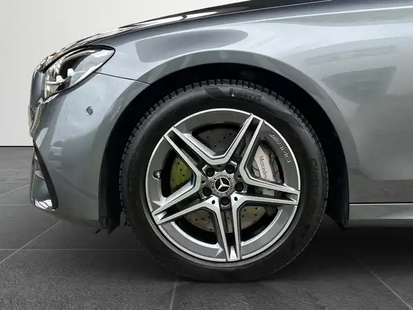 MERCEDES-BENZ E 300 (15/19)