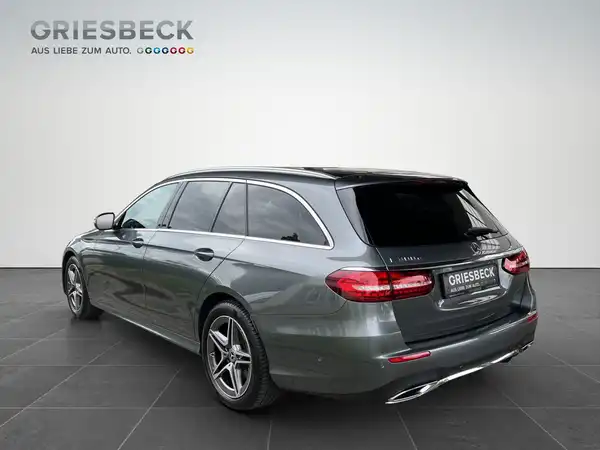 MERCEDES-BENZ E 300 (3/19)