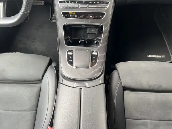 MERCEDES-BENZ E 300 (9/19)