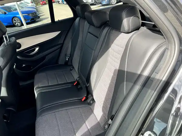 MERCEDES-BENZ E-220 d (14/27)