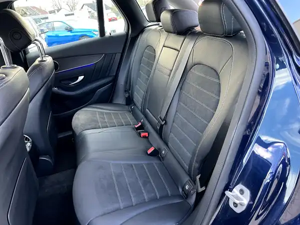 MERCEDES-BENZ GLC (14/27)
