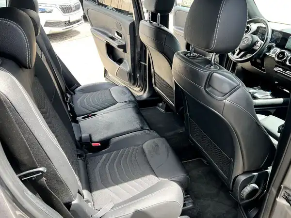 MERCEDES-BENZ GL (16/27)