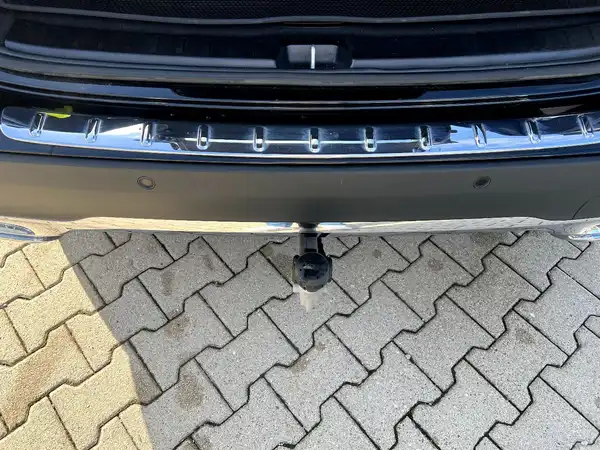 MERCEDES-BENZ GLA (9/28)