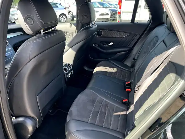 MERCEDES-BENZ GLC (13/28)