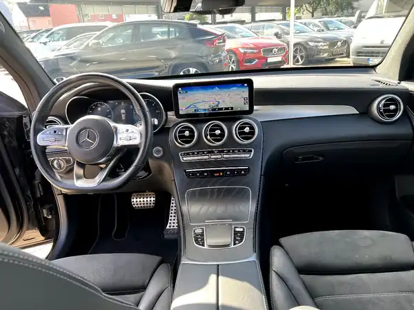 MERCEDES-BENZ GLC (19/28)