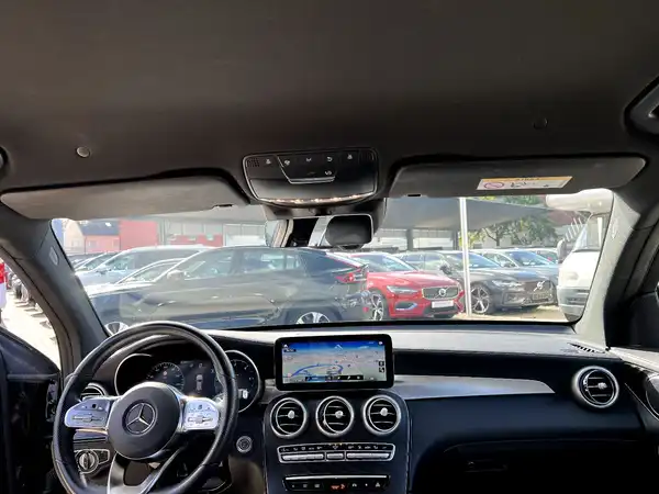 MERCEDES-BENZ GLC (21/28)