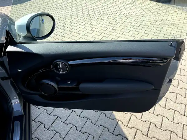 MINI COOPER (15/22)