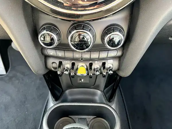 MINI COOPER (19/22)