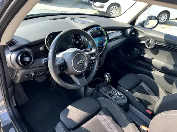 MINI COOPER (8/22)