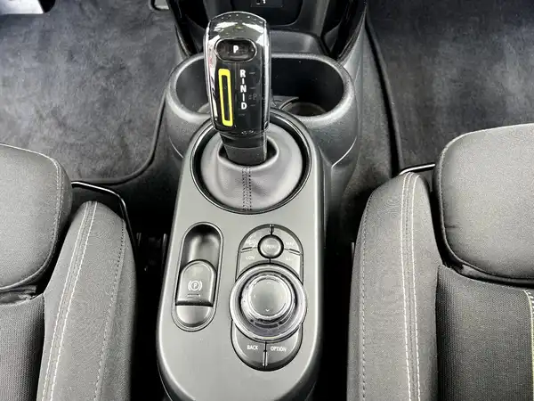 MINI COOPER (18/22)