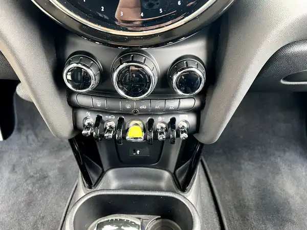 MINI COOPER (19/22)
