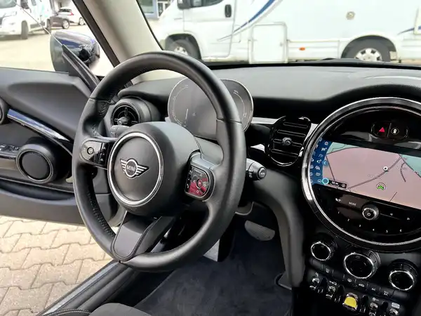 MINI COOPER (21/22)
