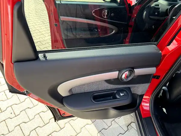 MINI COOPER CLUBMAN (13/29)