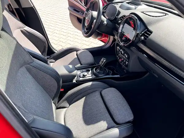 MINI COOPER CLUBMAN (23/29)