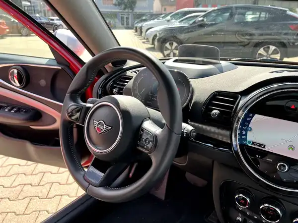 MINI COOPER CLUBMAN (28/29)