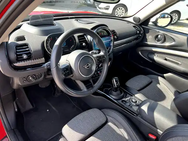 MINI COOPER CLUBMAN (10/29)