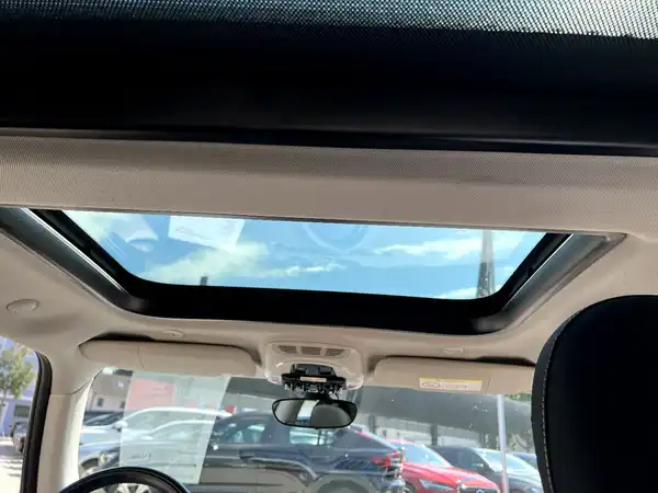 MINI ONE (15/24)