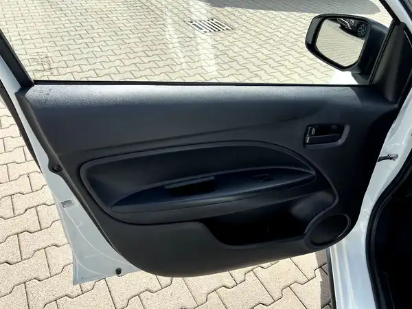 MITSUBISHI L (10/26)