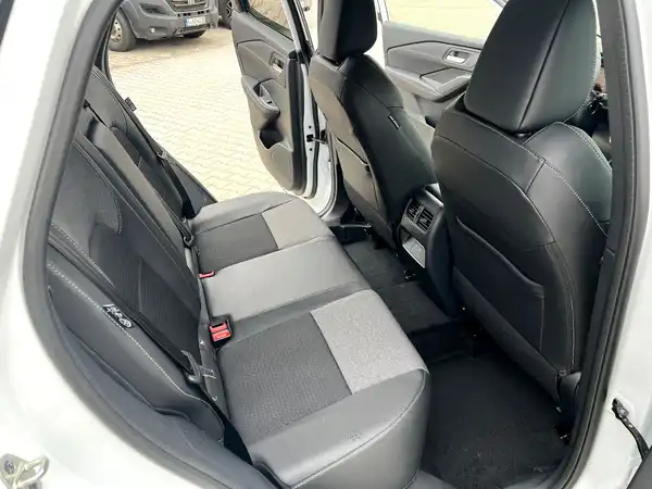 NISSAN QASHQAI (15/27)