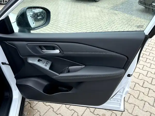 NISSAN QASHQAI (20/27)