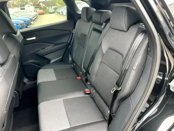 NISSAN QASHQAI (13/27)