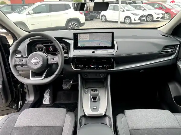 NISSAN QASHQAI (18/27)