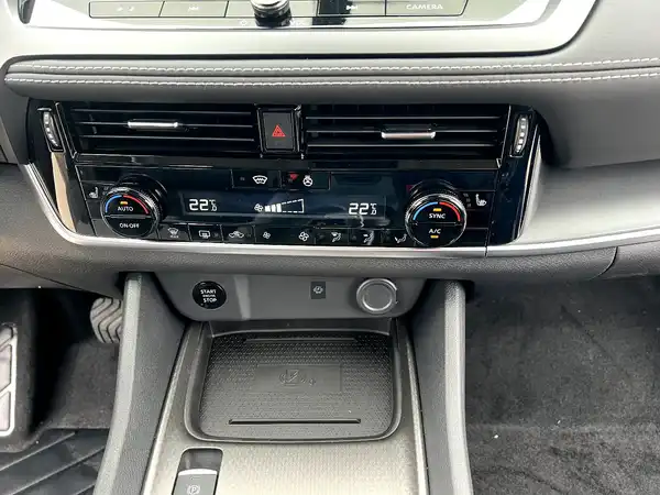 NISSAN QASHQAI (24/27)
