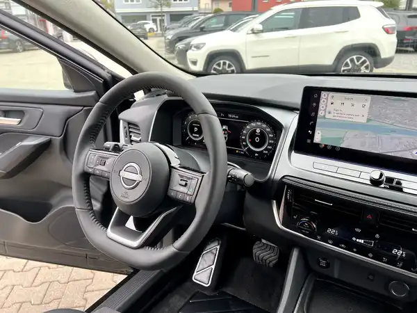 NISSAN QASHQAI (26/27)