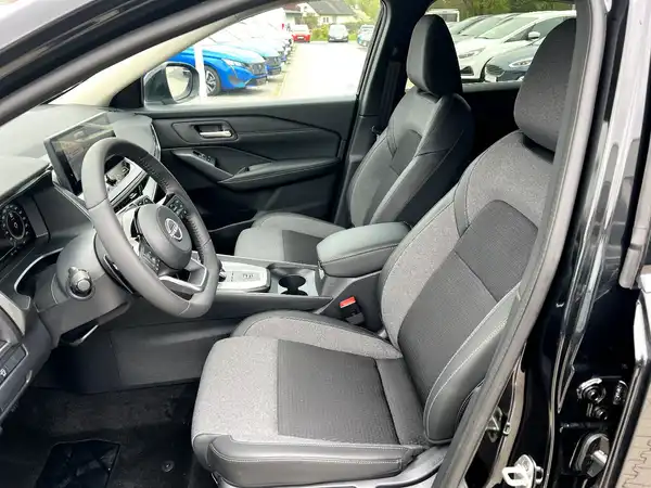 NISSAN QASHQAI (8/27)