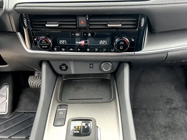 NISSAN QASHQAI (24/27)