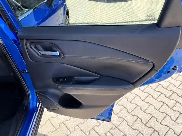 NISSAN QASHQAI (15/28)