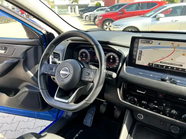 NISSAN QASHQAI (27/28)