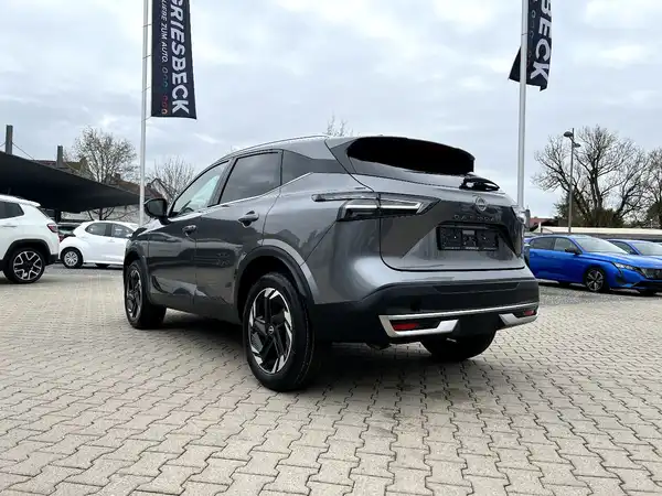 NISSAN QASHQAI (2/27)