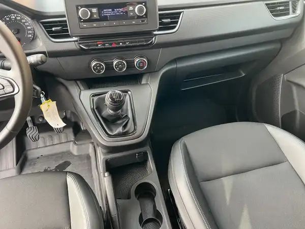 NISSAN TOWNSTAR (9/20)