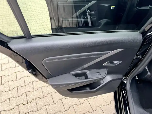 OPEL ASTRA (13/29)