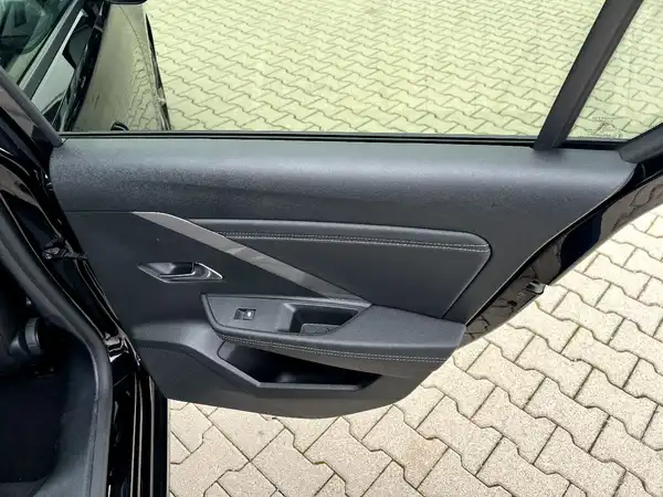 OPEL ASTRA (16/29)